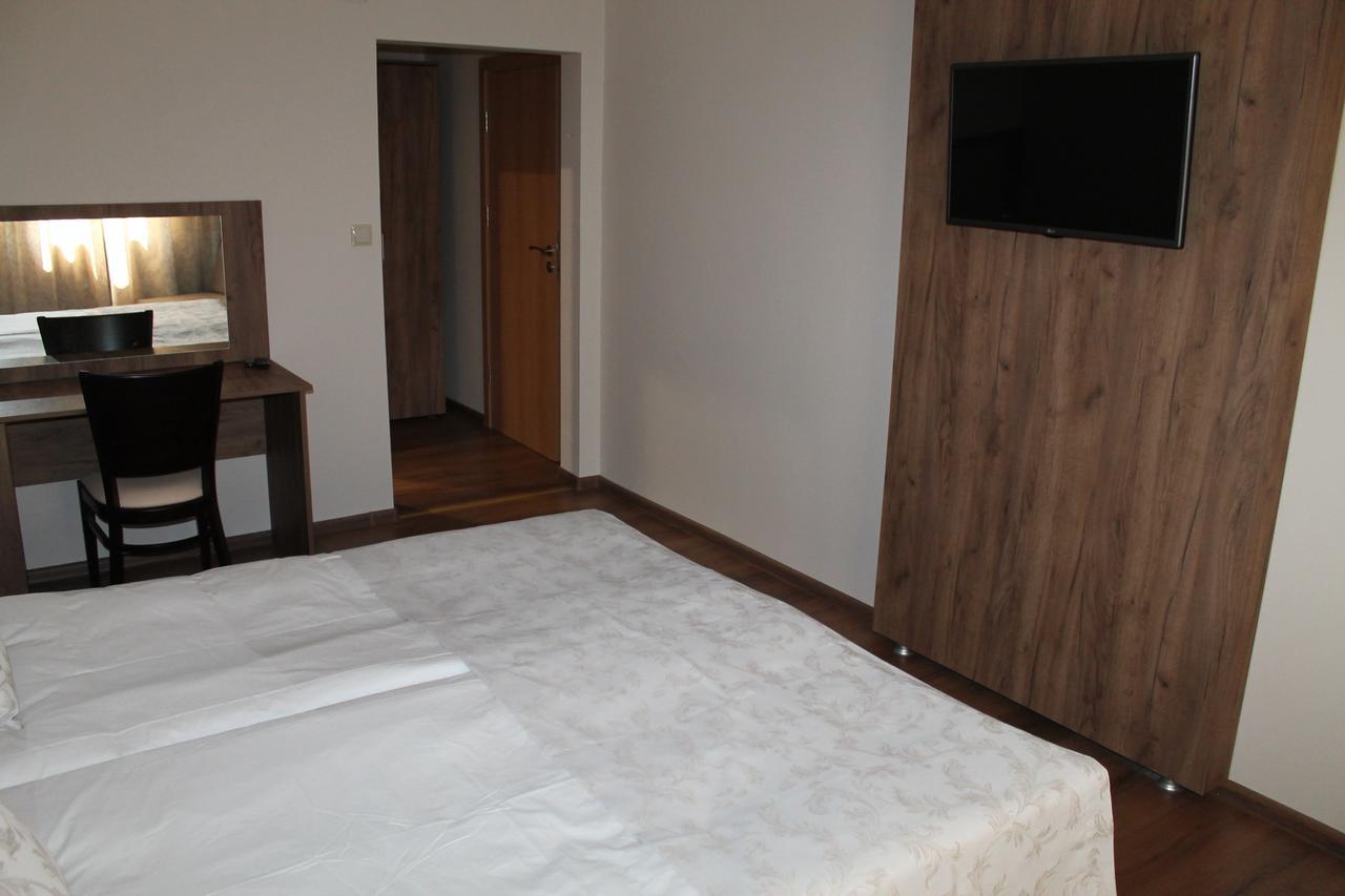 Hotel Orbita Choumen Extérieur photo